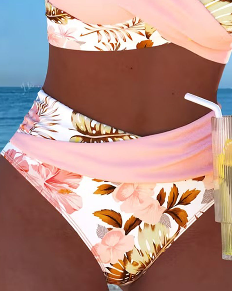 Charlotte-Marie | Bikini mit kontrastierendem Blumenmuster und Schlitz