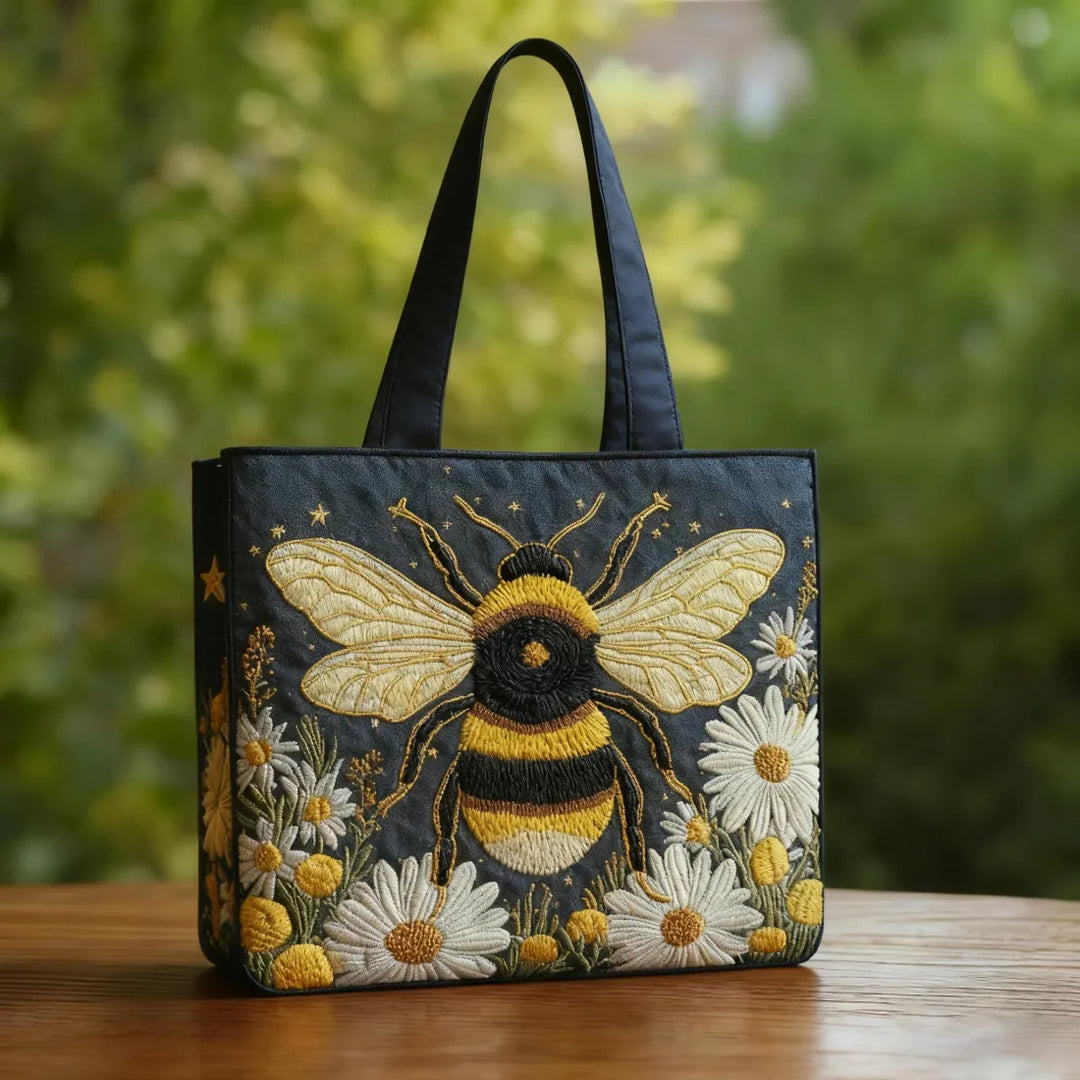 Handgemachte Tasche - Biene mit Margeriten und Sternen