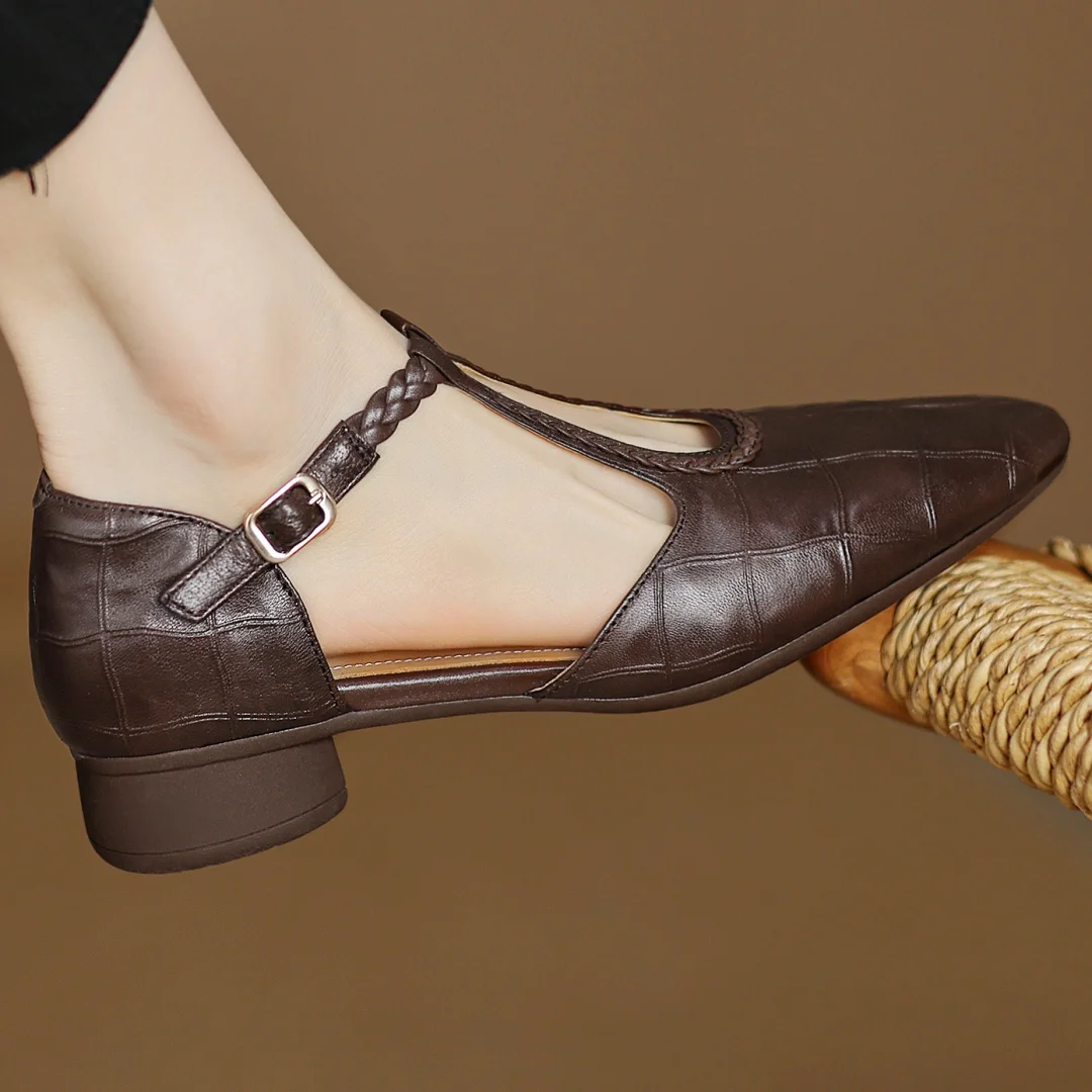 Greta – Klassische Leder-T-Steg-Schuhe mit geflochtenem Detail