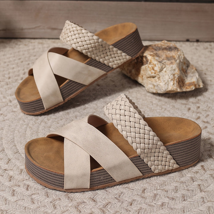Maja-Elisabeth | Elegante geflochtene Sandalen