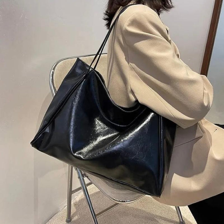 Lena-Paula | Glänzende Ledertasche