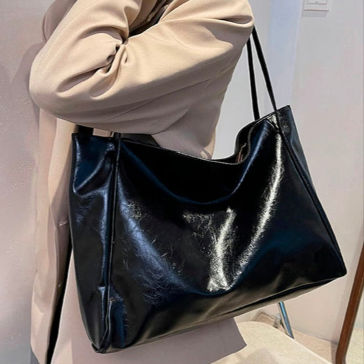 Lena-Paula | Glänzende Ledertasche