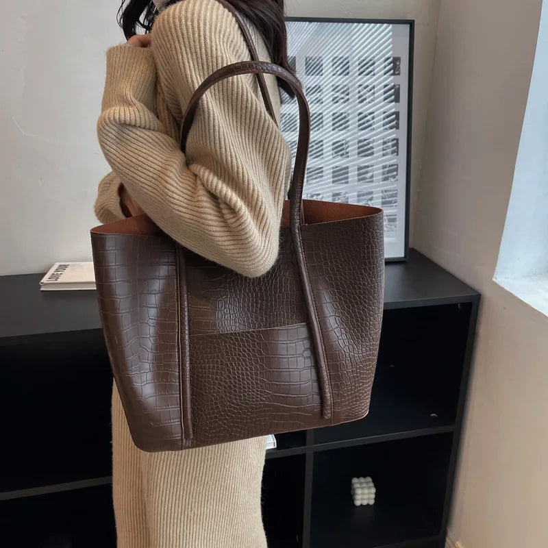 Hannah-Paula | Raffinierte Schultertasche