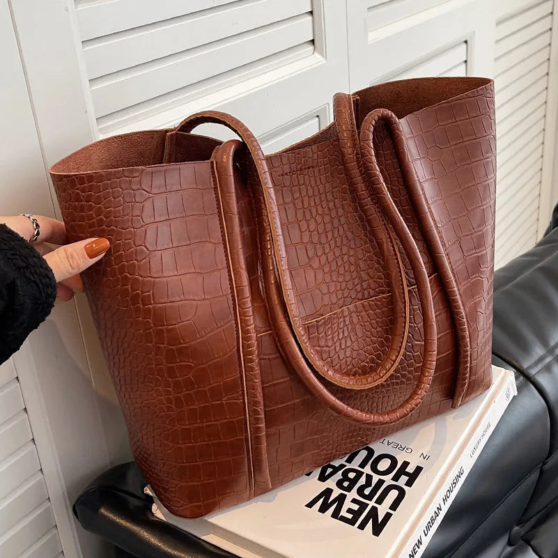 Hannah-Paula | Raffinierte Schultertasche