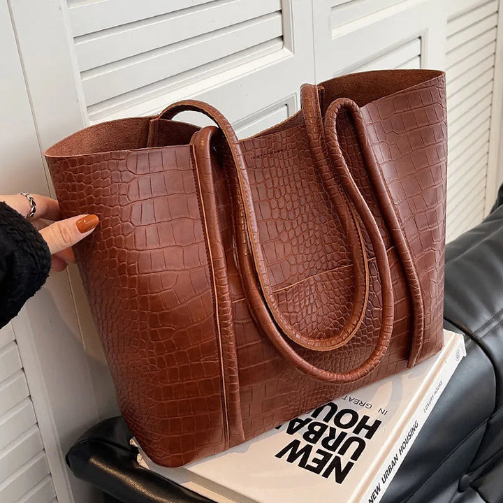 Hannah-Paula | Raffinierte Schultertasche