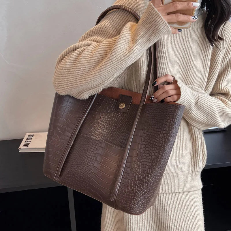 Hannah-Paula | Raffinierte Schultertasche