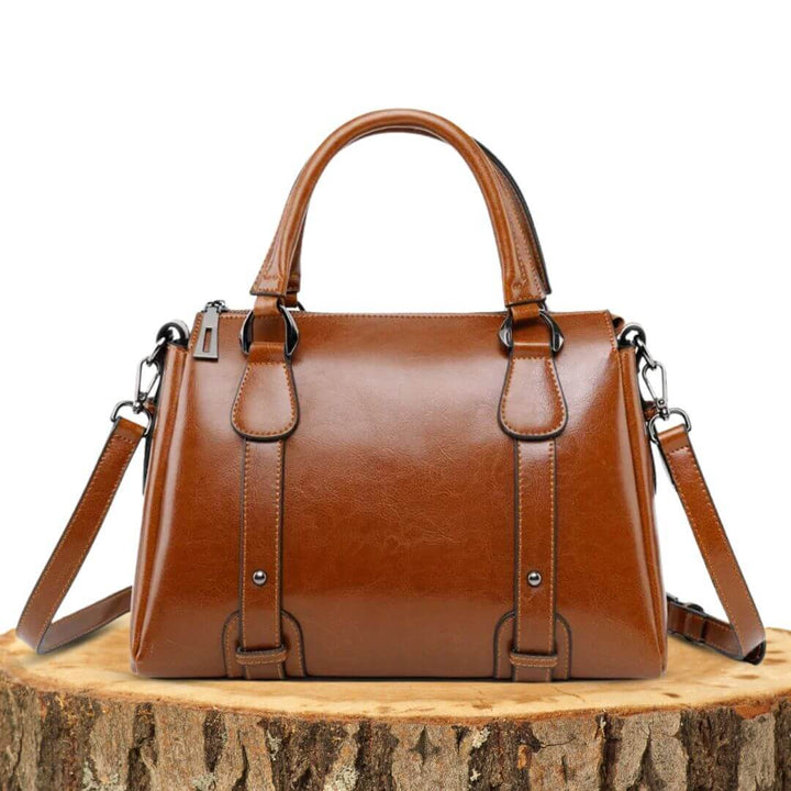 Emma-Ida | Glänzende Schultertasche
