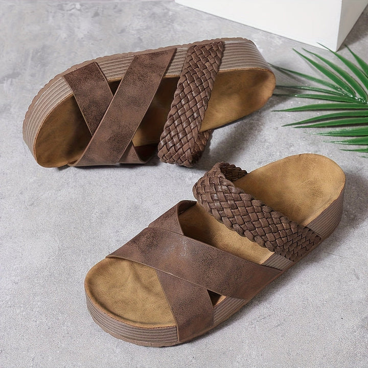 Maja-Elisabeth | Elegante geflochtene Sandalen