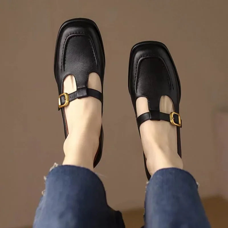 Emilia – T-Steg-Schuhe im Vintage-Stil