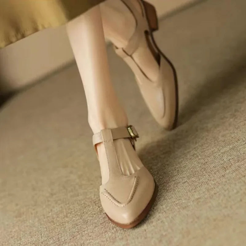 Hannah – Schuhe mit Schnalle