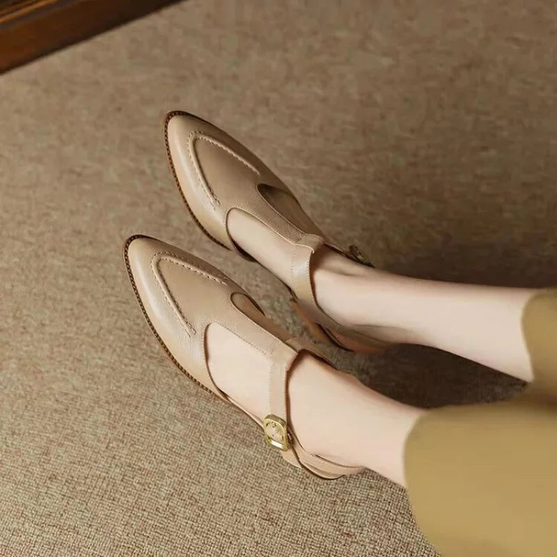 Hannah – Schuhe mit Schnalle