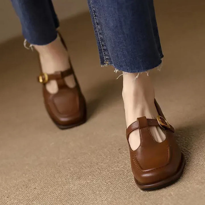 Emilia – T-Steg-Schuhe im Vintage-Stil