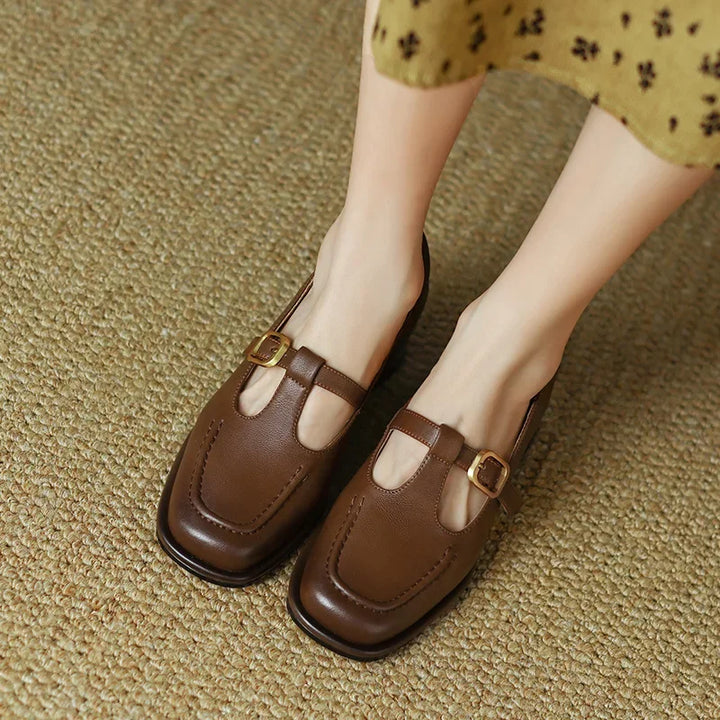Emilia – T-Steg-Schuhe im Vintage-Stil