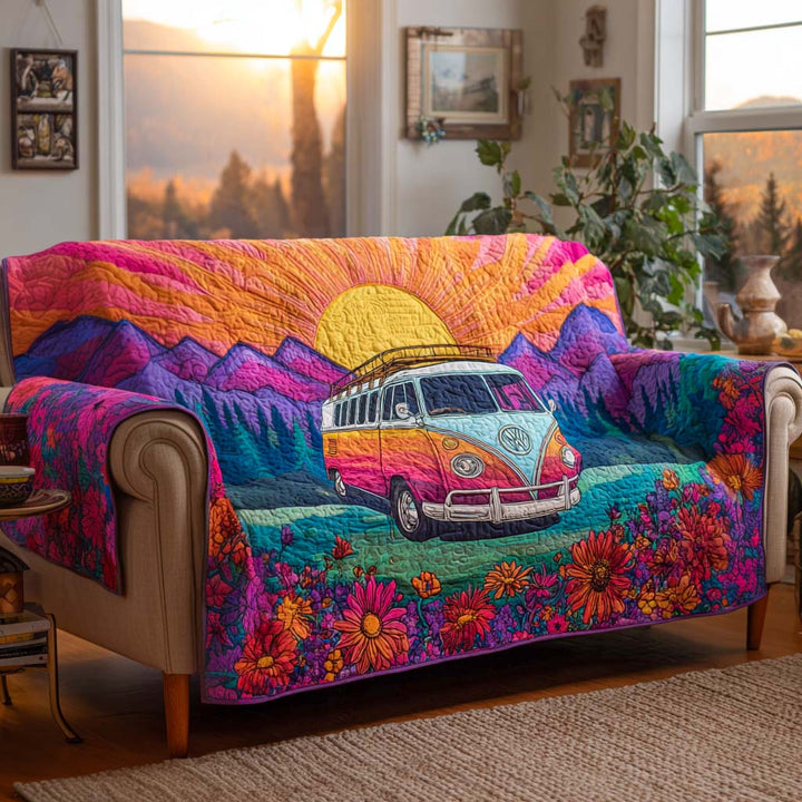 Gesteppter Sofabezug – im Hippie-Stil