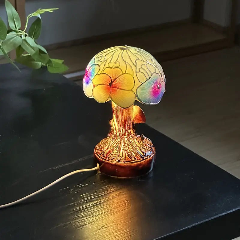 Florale Pilzlampe im Boho-Stil