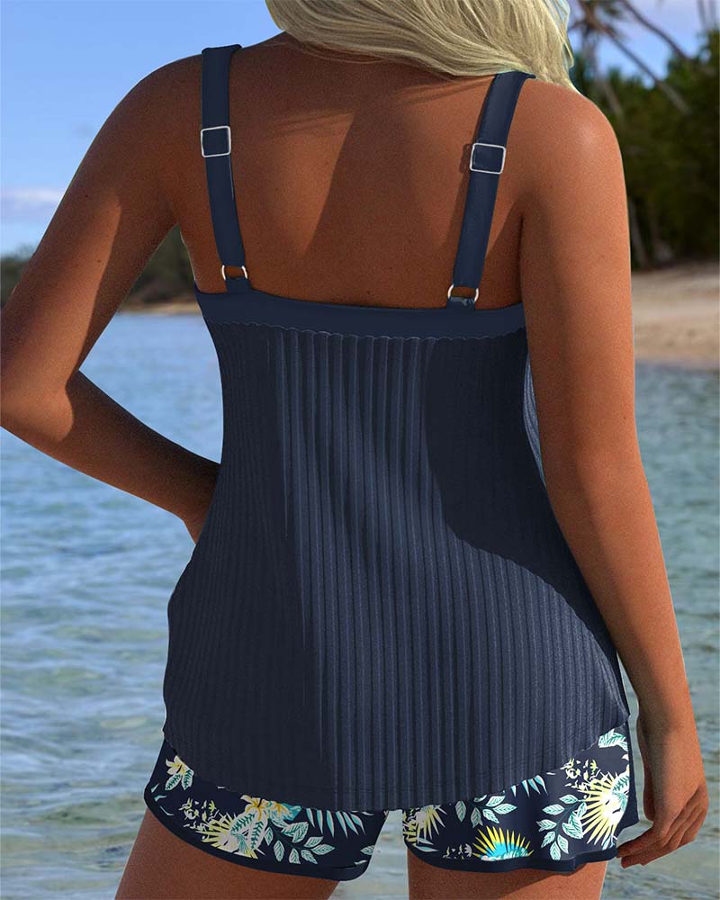 Mathilda-Lena | Zweiteiliger gestreifter Tankini mit Strandshorts