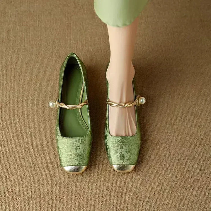 Frieda – Klassische Riemchenschuhe mit elegantem Look