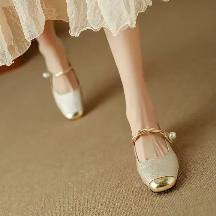 Frieda – Klassische Riemchenschuhe mit elegantem Look